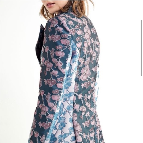 NEW ELLIATT Amore Jacquard Blazer - Picture 6 of 11